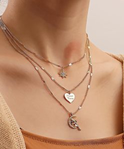 Multi-Layer Gold Vintage Heart Necklace with Eight-Pointed Star Clavicle Chain - European American Niche Jewelry Fashion