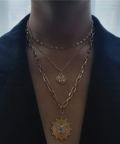 Multi-Layer Minimalist Necklace with Round Discs and Butterfly Design, Diamond Inlaid Collarbone Chain, European and American Style