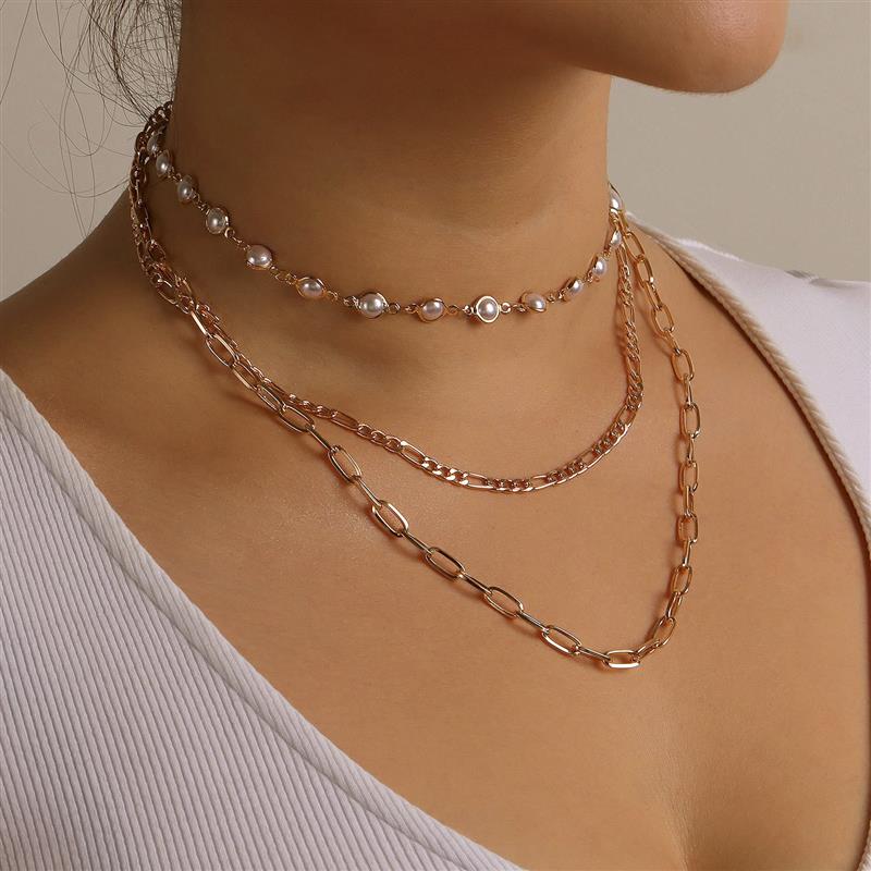 Multi-Layer Pearl Pendant Necklace for Women - Trendy Metal Jewelry, European and American Style Fashion Accessories Multi-Layer Pearl Pendant Necklace for Women - Trendy Metal Jewelry, European and American Style Fashion Accessories