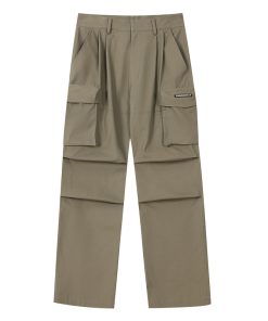 Multi-Pocket Pleated Cargo Pants with Metal Tag - Clean Fit Long Work Pants for Versatile Style and Functionality