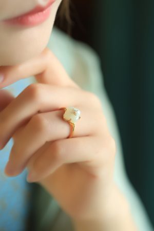 Natural Hetian Jade Four-Leaf Clover Ring for Women - 18K Gold-Plated Luxury Jade Index Finger Ring, Elegant Women's Jewelry