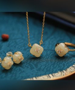 Natural Hetian Jade Four-Leaf Clover Ring for Women - 18K Gold-Plated Luxury Jade Index Finger Ring, Elegant Women's Jewelry