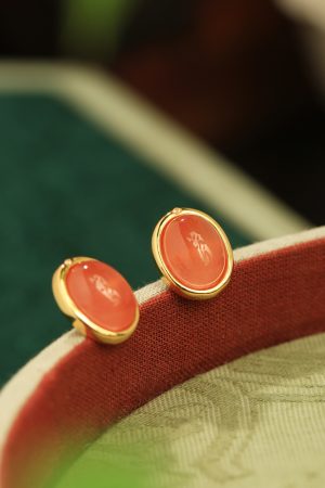 Natural Nanhong Raw Stone Silver Ear Studs for Women, Chinese Style Red Jade Agate Earrings, Birth Year Jewelry, Boho Chic