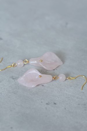 Natural Powder Crystal Calla Lily Earrings for Women, Unique Chinese-Style Ear Hooks, 2025 Fashion Trend