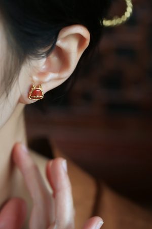 Natural Red Agate Dragon Stud Earrings for Women - Vintage Chinese Style Silver Jewelry, Light Luxury National Wind Design