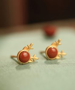 Natural Red Deer Antler Agate Stud Earrings for Women, Retro Zodiac Design, National Style, Bohemian Jewelry for Unique Fashion