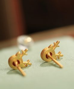 Natural Red Deer Antler Agate Stud Earrings for Women, Retro Zodiac Design, National Style, Bohemian Jewelry for Unique Fashion