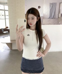 Navy Blue Lace Splicing Slim-Fit Short Sleeve T-Shirt - Skin-Friendly Antibacterial Basic Top for Y2K and Korean Style Fashion