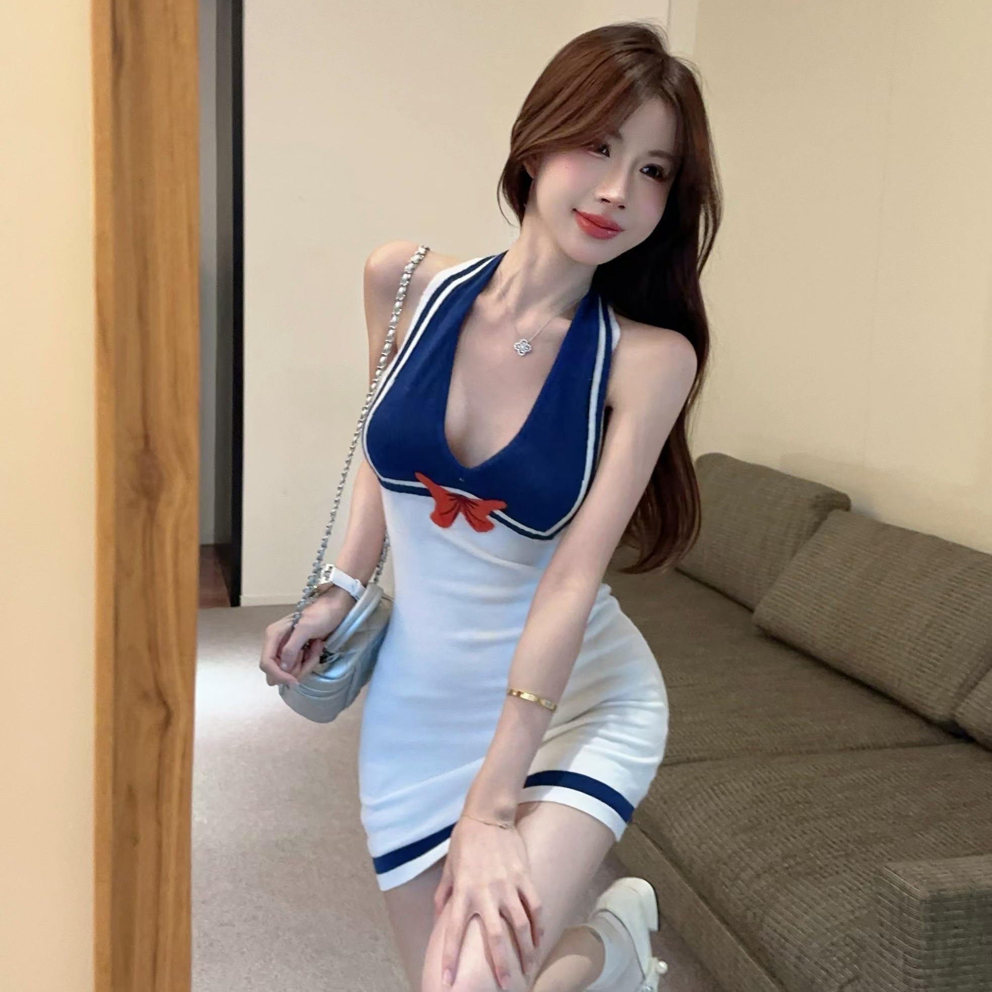 Navy Deep V-Neck Bodycon Dress for Women | Sexy Nightclub Outfit | Perfect for Work and Night Events | Trendy Evening Wear Navy Deep V-Neck Bodycon Dress for Women | Sexy Nightclub Outfit | Perfect for Work and Night Events | Trendy Evening Wear