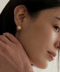 Nordic Minimalist Gold-Plated Round Bead Spherical Earrings - Versatile Cool Style Ear Clips