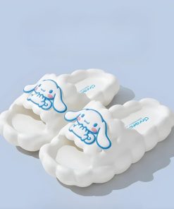 Nyc Outfits, Business Outfit - Hello Kitty Cloud Slippers