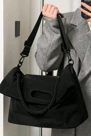 Nylon Shoulder Crossbody Bag for Women, Large Capacity Tote Messenger Bag for College, Commuting, Travel, Stylish and Functional