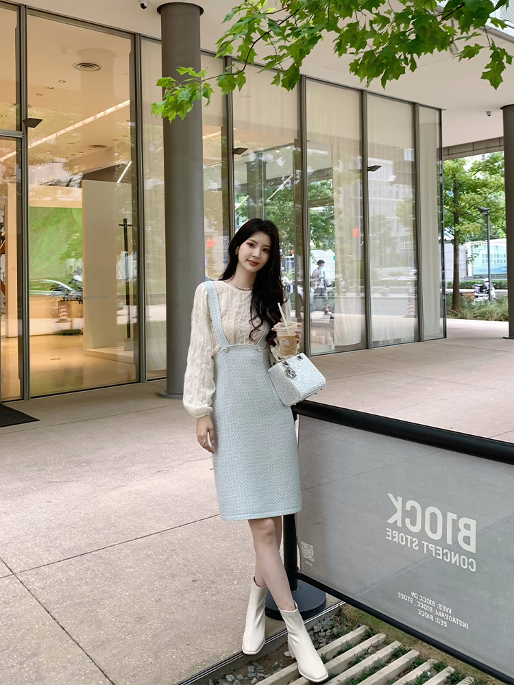 Ocean Blue Paintbrush High-Waisted Suspender Dress for Women – Waist-Defining, Slimming, Elegant Style, Perfect for 90s and Y2K Fashion Ocean Blue Paintbrush High-Waisted Suspender Dress for Women – Waist-Defining, Slimming, Elegant Style, Perfect for 90s and Y2K Fashion