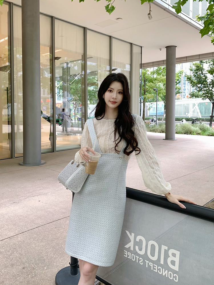 Ocean Blue Paintbrush High-Waisted Suspender Dress for Women – Waist-Defining, Slimming, Elegant Style, Perfect for 90s and Y2K Fashion Ocean Blue Paintbrush High-Waisted Suspender Dress for Women – Waist-Defining, Slimming, Elegant Style, Perfect for 90s and Y2K Fashion