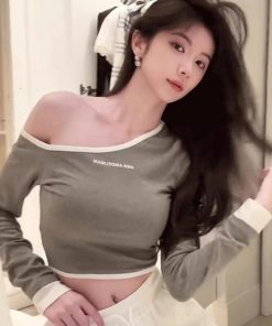 Off-Shoulder Long Sleeve T-Shirt for Women - Slim Fit 24ss Letter Print Top with Slanted Neckline for Early Autumn Style