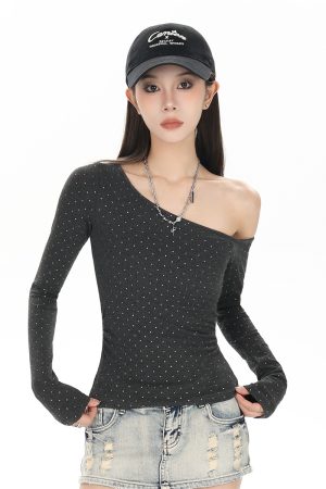 Off-Shoulder Long Sleeve T-Shirt for Women - Trendy 2025 Base Layer, American Style, High-Waisted Slim-Fit Top