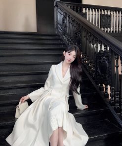 Off-Shoulder White Knitted Bodycon Dress - Mid-Length, Waist-Defining Slim Fit for Autumn & Winter - Trendy Casual Style