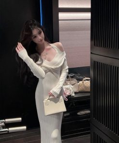 Off-Shoulder White Knitted Bodycon Dress - Mid-Length, Waist-Defining Slim Fit for Autumn & Winter - Trendy Casual Style