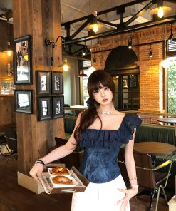 Off-Shoulder White T-Shirt for Women - French-Style, Slim Fit, Waist-Defining Summer Top, Perfect for Hot Girl Fashion