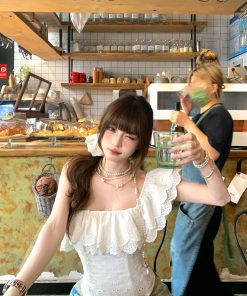 Off-Shoulder White T-Shirt for Women - French-Style, Slim Fit, Waist-Defining Summer Top, Perfect for Hot Girl Fashion