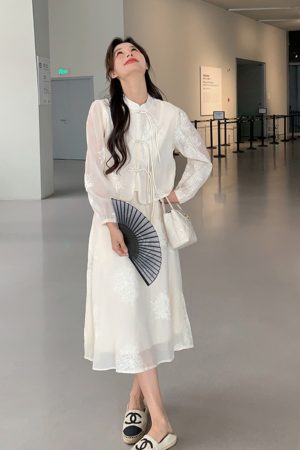 Off-White Buttoned Cold-Style Two-Piece Dress Set - Trendy Exquisite Outfit for 2025 Y2K Vibes and Modern Fashion Lovers