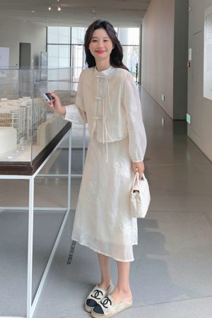 Off-White Buttoned Cold-Style Two-Piece Dress Set - Trendy Exquisite Outfit for 2025 Y2K Vibes and Modern Fashion Lovers