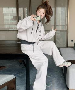 Off-White Hoodie and Wide-Leg Pants Set for Women, Spring 2025, Loose Fit, Slimming Two-Piece Outfit, Casual Chic Style