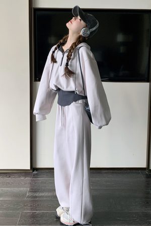 Off-White Hoodie and Wide-Leg Pants Set for Women, Spring 2025, Loose Fit, Slimming Two-Piece Outfit, Casual Chic Style