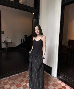 Old Money Black Gold Linen Suit with Adjustable Strap Tank Top and Striped Wide-Leg Pants - Chic 90s Inspired Fashion