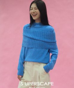 One-Shoulder Knitted Sweater Set with Chimney Neck in Supercape Lazy Atmosphere Style