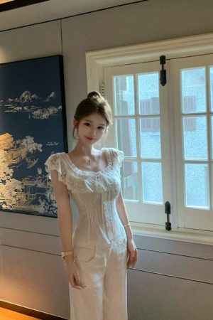 One-Shoulder Lace Edge Short Sleeve Shirt for Women - High-End Summer Off-Shoulder Top in Pure Desire Style