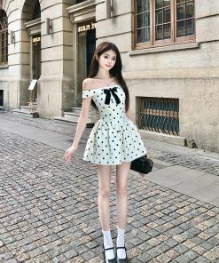 One-Shoulder Polka Dot Dress for Women - French-Style Waist-Cinching Bow Design, Sweet Temperament, Short Summer Dress