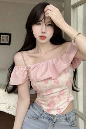 One-Shoulder Ruffle Top for Women, Sweet Irregular Design, Perfect for Spring and Summer, Casual French Style Tea Break Shirt