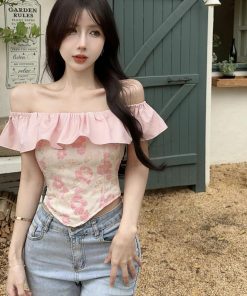One-Shoulder Ruffle Top for Women, Sweet Irregular Design, Perfect for Spring and Summer, Casual French Style Tea Break Shirt