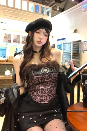 One-Shoulder Smoky Wild Cat Leopard Print Knitted Crop Top for Women - Slim Fit Autumn Winter Korean Style Fashion Top