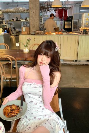 One-Shoulder Sweet Peach Dress for Women - High-End French Neck, Waist-Cinching, Slimming Short Skirt, Summer Fashion