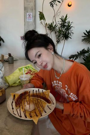 Orange Long Sleeve T-Shirt - Pumpkin Korean Style Velvet Slim-Fit Sweatshirt with Letter Print