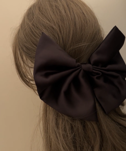 Oversized Bow Hair Clip - Minimalist Black and White Spring Accessory - High-End Korean Style Fashion Statement