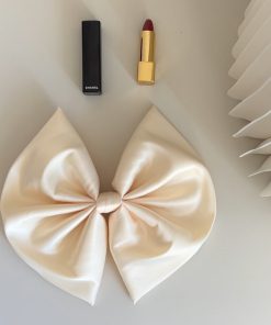 Oversized Bow Hair Clip - Minimalist Black and White Spring Accessory - High-End Korean Style Fashion Statement