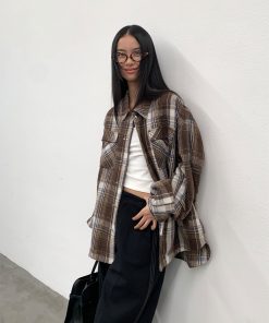 Oversized Brown Plaid Quilted Shirt for Autumn/Winter 2025 - Trendy 90s Inspired Layering Piece