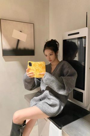 Oversized Pumpkin Korean Style V-Neck Loose Knit Cardigan - Versatile and Slimming Women's Sweater Coat