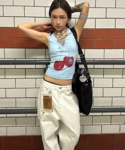 Paris Outfits, Outfit Inspo Casual - Y2K Cherry Top