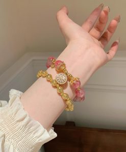 Peach Blossom Pink Strawberry Crystal Compass Bracelet - INS Style Light Luxury Women's Wristband, Niche Design Accessory