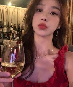 Pearl Camellia Tassel Earrings - Niche Retro Light Luxury Design, High-End Statement Jewelry for Elegant Style