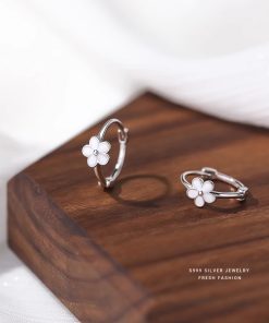 Petal Earrings for Women, 2025 Trendy Ear Clips, High-End Feel, No-Sleep Design, Chic Hoops, Stylish Ear Accessories