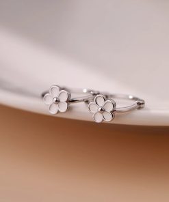 Petal Earrings for Women, 2025 Trendy Ear Clips, High-End Feel, No-Sleep Design, Chic Hoops, Stylish Ear Accessories