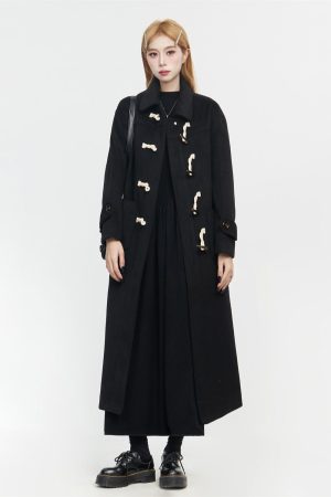 Petite Hepburn-Style Black Woolen Duffle Coat with Toggles, Mid-Length Spring 2025 Fashion for a Chic 90s Look