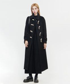 Petite Hepburn-Style Black Woolen Duffle Coat with Toggles, Mid-Length Spring 2025 Fashion for a Chic 90s Look