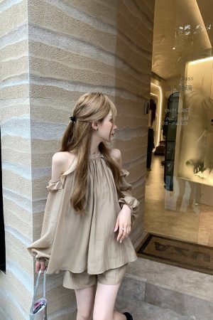 Petite Off-Shoulder Halter Top and Shorts Two-Piece Set - Sweet and Youthful Summer Style for a Chic Look