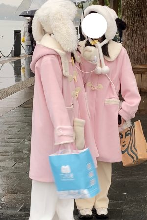 Petite Pink Woolen Coat with Doll Collar and Horn Button, 2025 JK Uniform Style, Cute Pudding Bear Design, Cozy Fashion Outerwear
